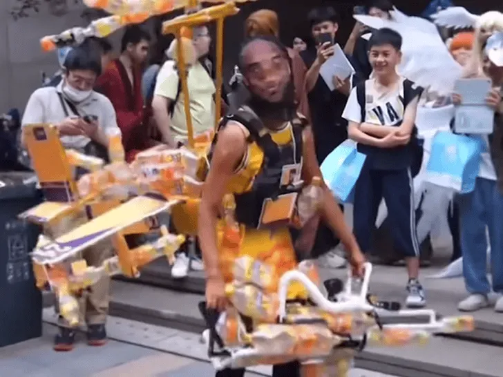 在国外丢脸了! TMZ:杭州漫展coser科比坠机引发美国极大愤怒