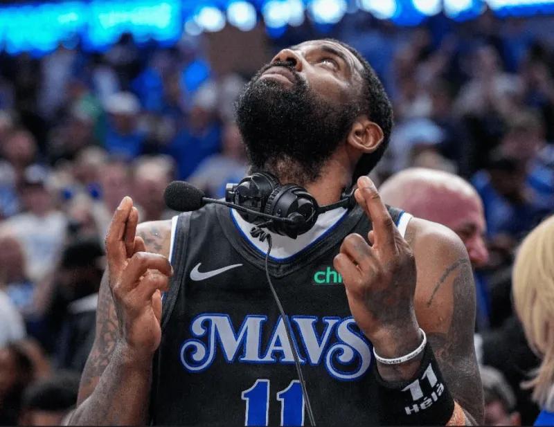 欧文晒照片并分享想法:我们将继续反对一切形式的压迫