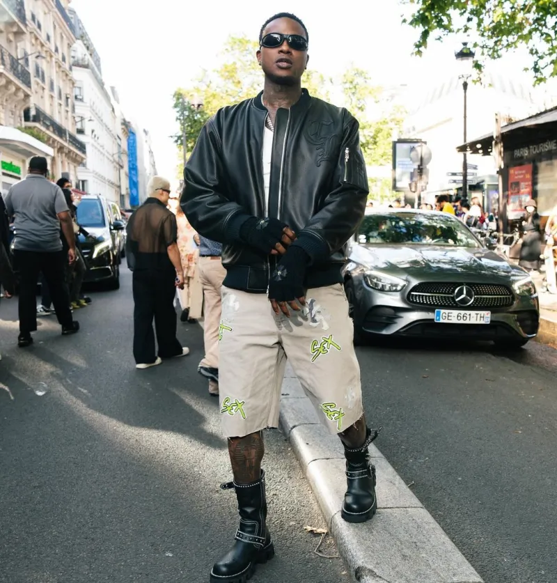 可怕的特里!罗齐尔在Instagram上发布了自己参加巴黎时装周的照片与粉丝分享