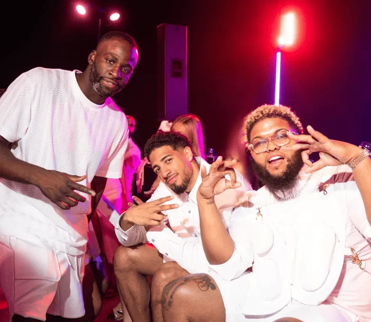 哈利伯顿贴出了聚会照片 追梦者、克莱等人也在场