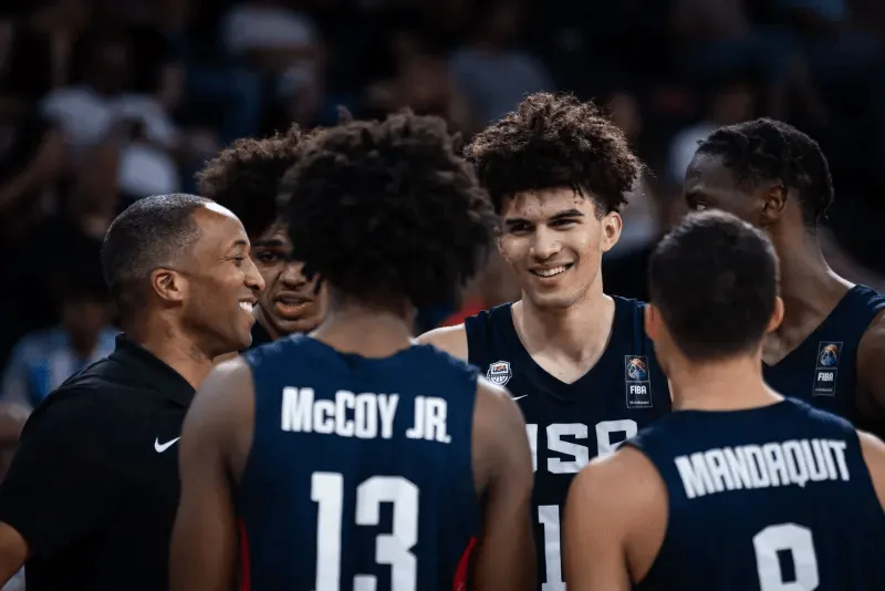 本次赛事美国U17场均得分128.5分 场均净胜分68.2分