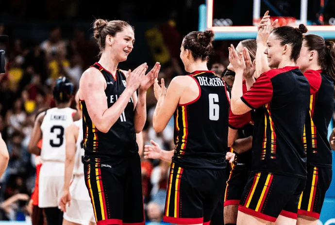 潘海:我们要时刻记住 不要把自己的命运交到别人手里